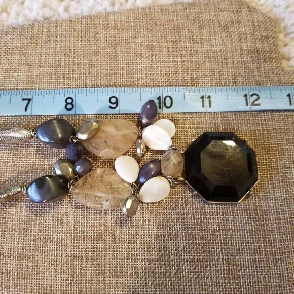 Chico's Necklace Black Stone Neutrals Gold Fixings - Picture 4 of 7